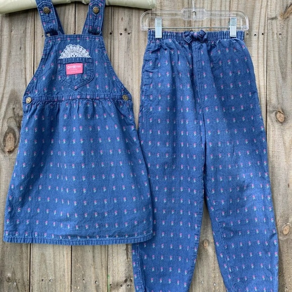 Vintage OshKosh jumper & Jeans Osh Kosh Floral Denim size 6